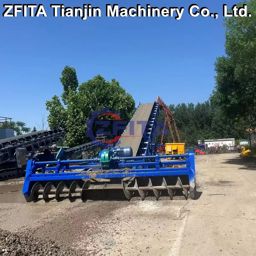 Self-feeding Mobile Conveyor for Truck Loading